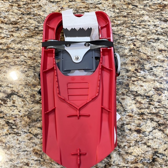 NWT Yukon Charlie’s Junior Snow Shoes for male or female - Picture 7 of 7